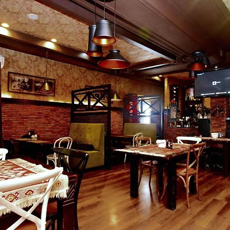 Antika Hotel Batumi Bagian luar foto