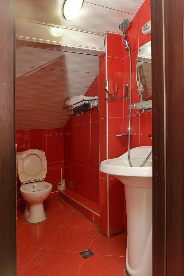 Antika Hotel Batumi Bagian luar foto
